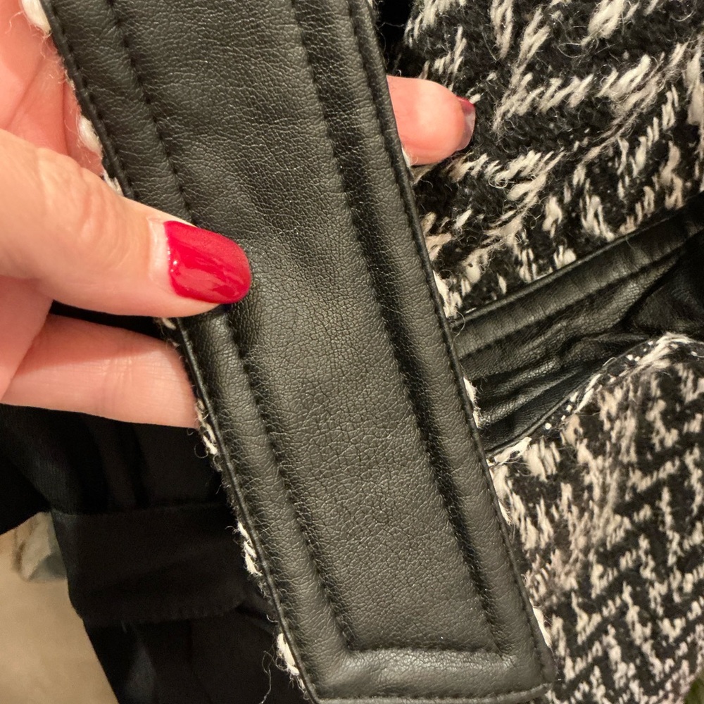Marc New York Black and White herringbone pattern coat Brand New with Tags! - Picture 11 of 11